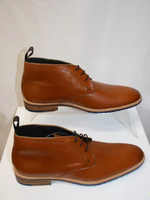 Accessoire Chaussures Chouka Cuir Beige Moyen