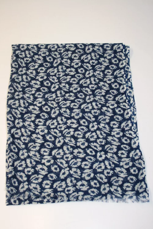 Accessoire Echarpe Laine Fleurs Marine Bleu Fonce – Image 2